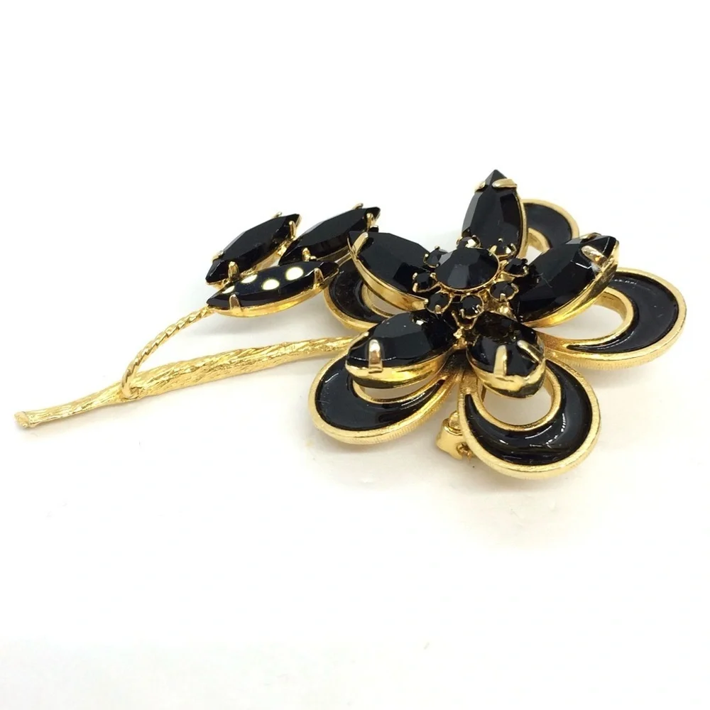 !!SOLD!! VINTAGE BLACK RHINESTONE FLOWER BROOCH PIN GOLD TONE - Picture 8 of 17